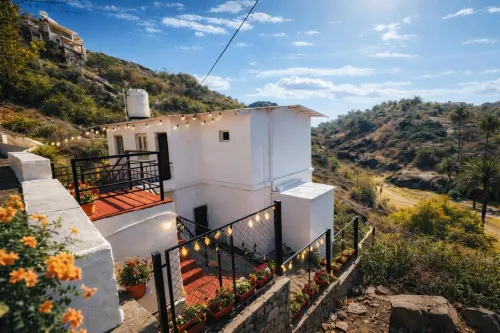 Sky Mount Villa - pet friendly
