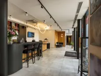 Tulip Inn Zyrardow - С баром