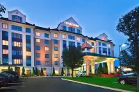 Courtyard Long Island MacArthur Airport Hotel dekat Long Island