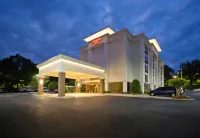 Hampton Inn Atlanta-Northlake Hotel dekat Mercer University College of Pharmacy