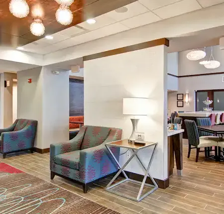 Hampton Inn & Suites Detroit/Troy