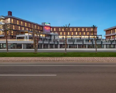 Ramada Plaza by Wyndham Batman Batman otelleri
