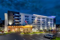 Aloft Framingham Hotels in Middlesex County