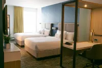 SpringHill Suites South Bend Notre Dame Area - parking