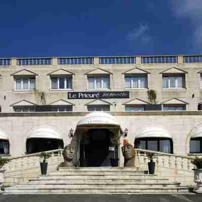 Hôtel Le Prieuré Hotel Exterior