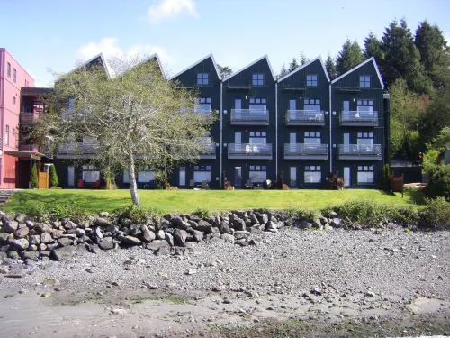Island Village Properties at Fred Tibbs Hotels in Tofino