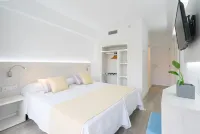 Bellevue Vistanova Hotels in Torrenova