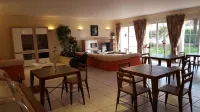 Le Mas Champenois - Bed and Breakfasts
