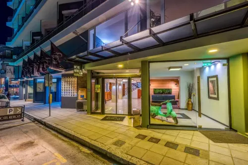 알렉시오스 럭셔리 호텔