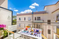 YourHome - Sersale Suites - วิวภูเขา