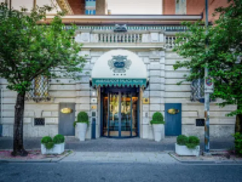 Ambassador Palace Hotel Hotels near Udine