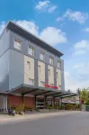 Nes Inn Hotel Pot Air Minum Divadila附近的飯店