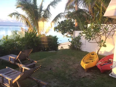Raina Beach Apartments & Houses Hotels near Cook Islands Library & Museum