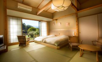 Tsutaya Tokinoyado Kazari