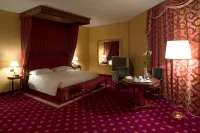 مكسيم هوتل فنادق في Peschiera Borromeo