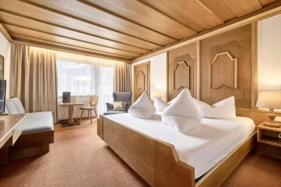 Hotel Auderer Hotels near Fließer Platte