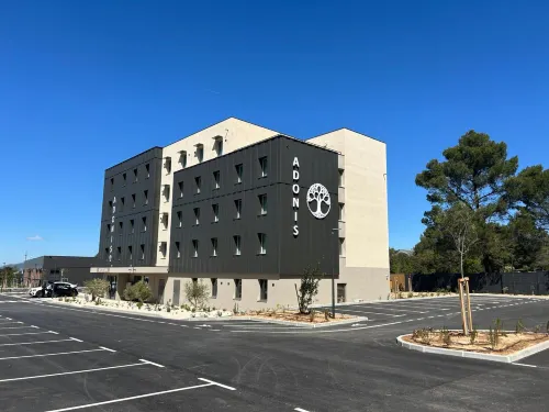 Adonis le Castellet Hotels in Le Castellet