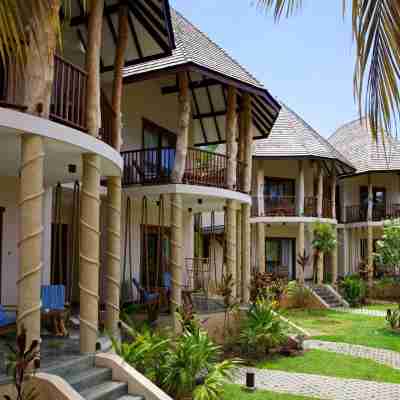 Les Lauriers Eco Hotel Hotel Exterior