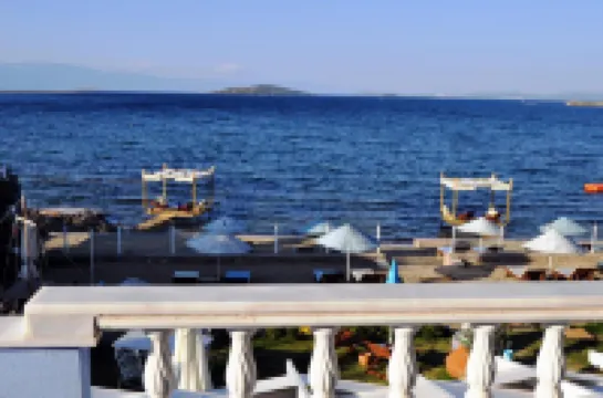 Cundavilla Hotel & Suites