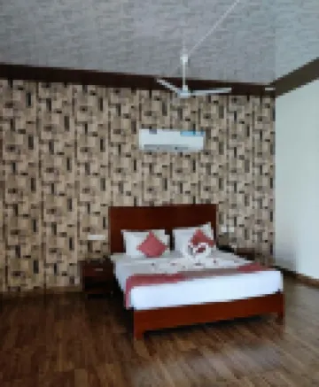 Woodland Resort โรงแรมใน