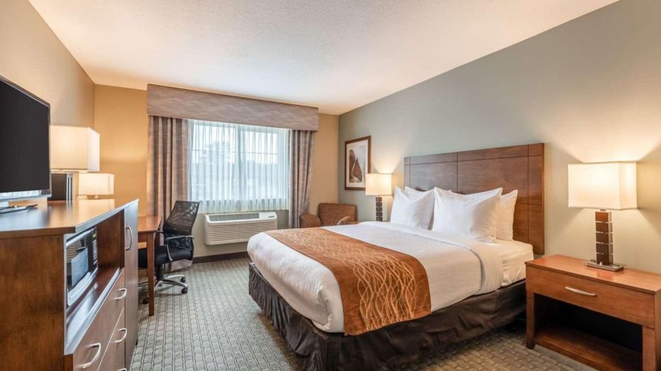 Comfort Inn & Suites