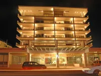 Space Holiday Apartments Hotels near Stins Scapes