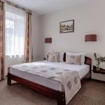 Staryij Dvorik na Mopra Hotel