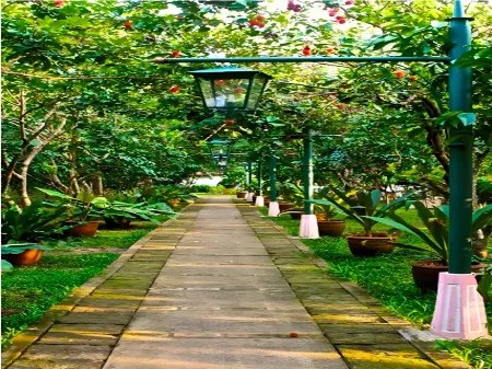 Sulyap Bed & Breakfast – Casa de Alitagtag Boutique Hotel