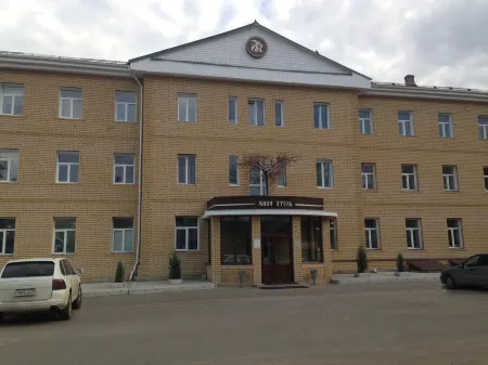 Мини-Отель Отели рядом с достопримечательностью «Ледовый дворец "Ковровец", музей мототехники Льва Пестова.»