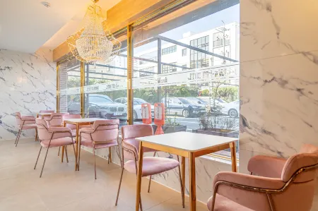 BrownDot Hotel Gimhae City Hall Отели в г. Кимхэ