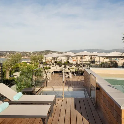 The 1932 Hotel & Spa Cap d'Antibes - MGallery ガザネール周辺のホテル