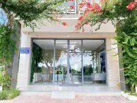 The Luxe Hotel - Chau Doc Hotels near Chùa Đức Linh