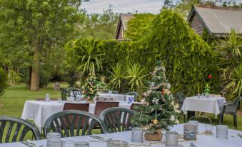 The Laurels of Chinchilla