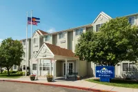 Microtel Inn & Suites by Wyndham Pueblo - 2-Star