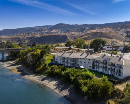 Riverland Inn & Suites Hotels in Kamloops