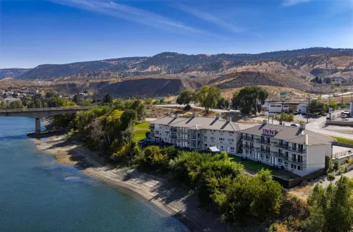Riverland Inn & Suites Hotels in Kamloops