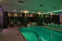 Grand Hotel & Spa Tirana - Pools