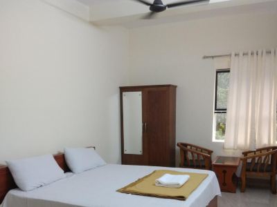 Manjira Lodge