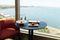 Crowne Plaza Geelong by IHG - Ocean View