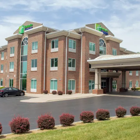 Holiday Inn Express & Suites LEXINGTON DTWN AREA-KEENELAND by IHG