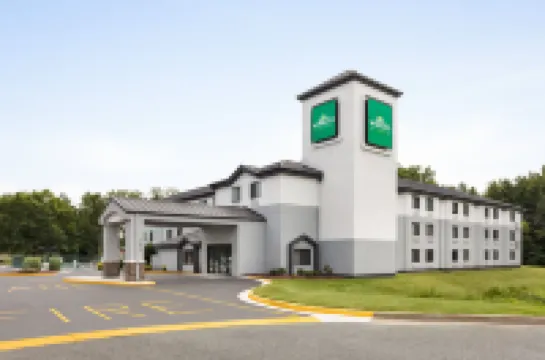 วินเกต บายวินด์แฮม ซาลิสเบรี โรงแรมในซาลิสบิวรี