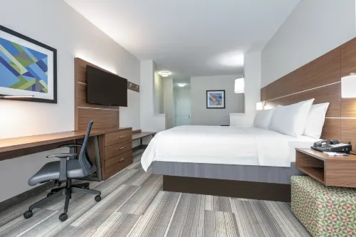 Holiday Inn Express & Suites Clute - Lake Jackson