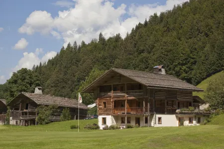 Chalet-Hôtel les Fermes de Pierre & Anna