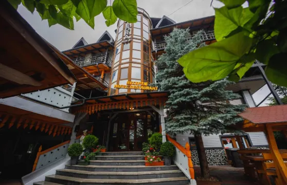 拉蘇拉格提洛爾酒店