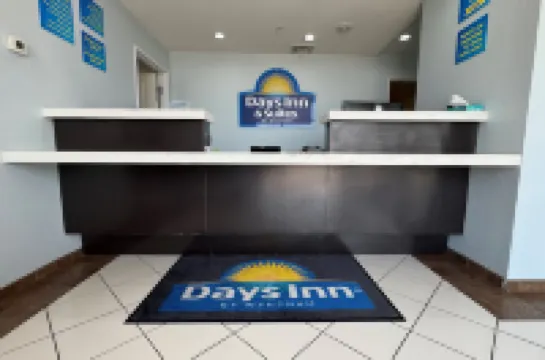 Days Inn & Suites by Wyndham Colorado City/I-20