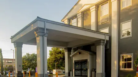 Spark by Hilton Lafayette South Отели в г. Лафайетт