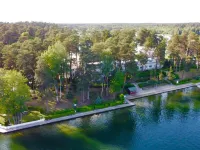 Oficerski Yacht Club Resort & Spa Hotele w: Augustów