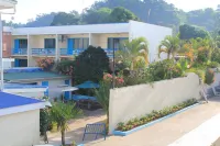 Pacific Paradise Motel فنادق في إفات