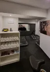 Vienna House Easy by Wyndham Bucharest Airport - gimnasio