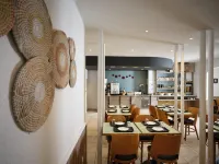 Hôtel de Lyon - breakfast